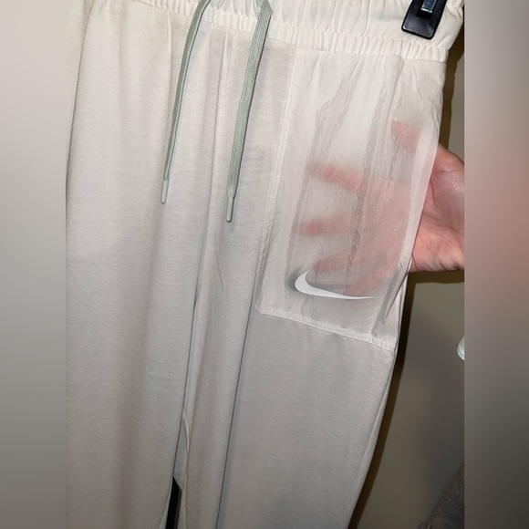 NWT white Nike joggers - Picture 5 of 6